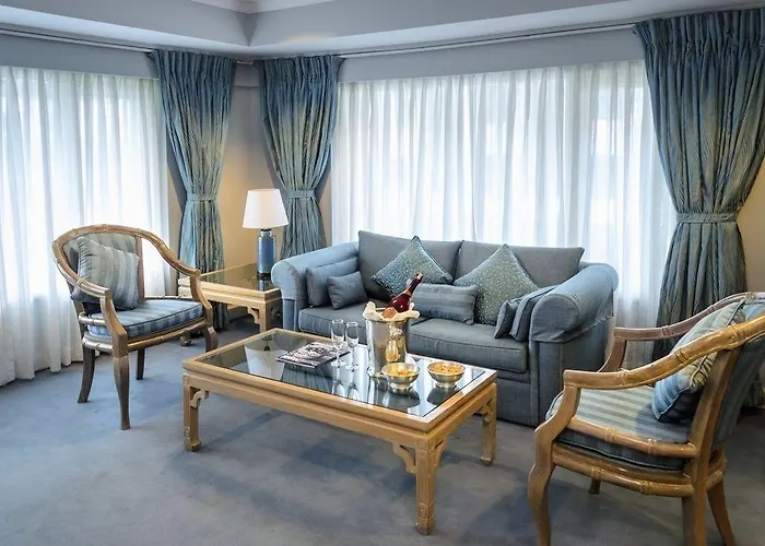De L' Annapurna Hotel 5*