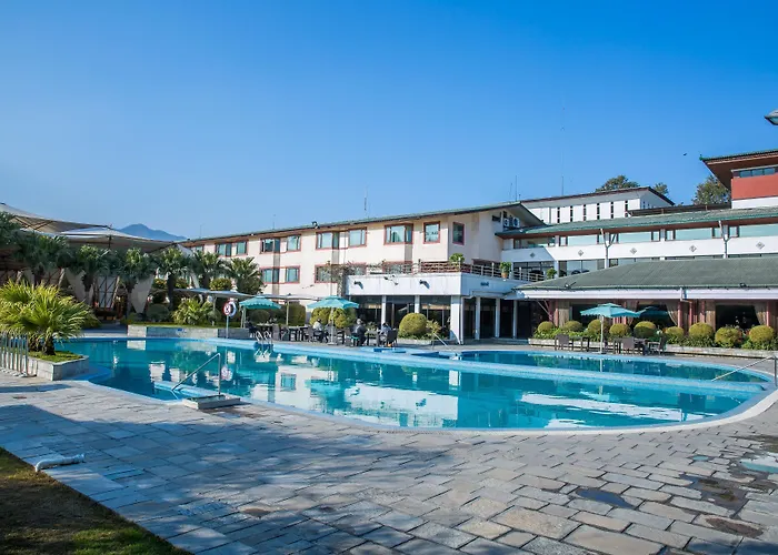 De L' Annapurna 5*