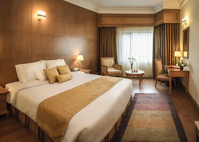 Hotel De L' Annapurna 5*