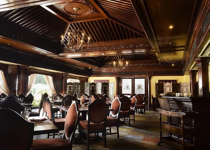 De L' Annapurna Hotel 5*
