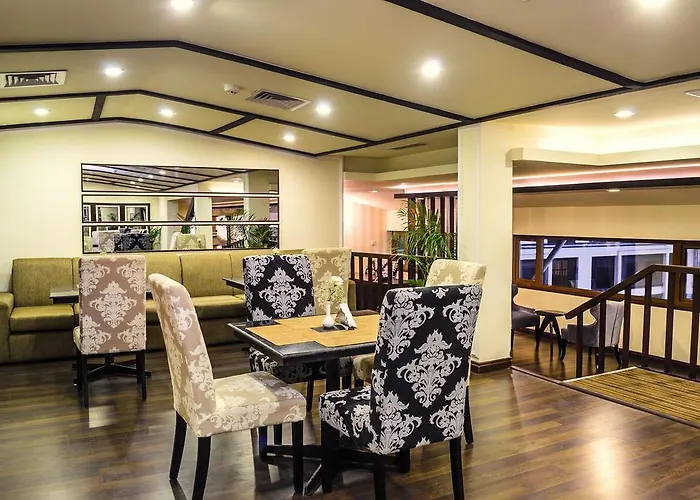 De L' Annapurna Hotel