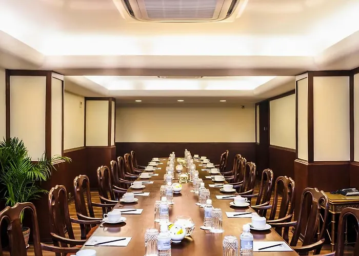 De L' Annapurna Hotel 5*