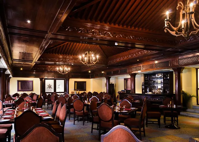 De L' Annapurna Hotel 5*